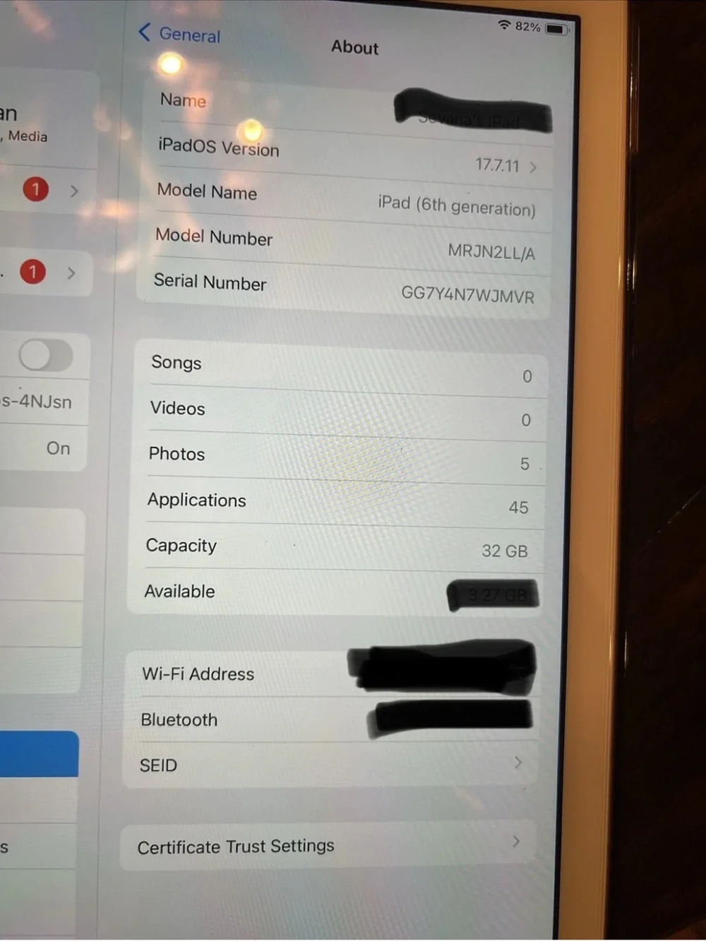 Apple iPad 6th Generation 32GB Rose. MRJN2LL/A WiFi
